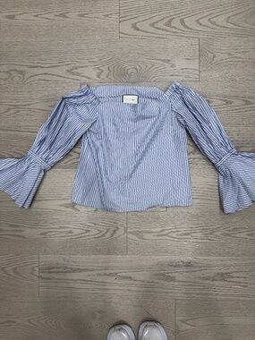 Off shoulder pinstripe women’s top